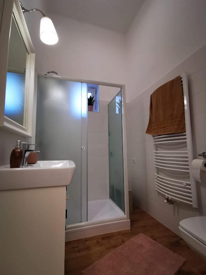 Gold 2 Apartman Шопрон Экстерьер фото