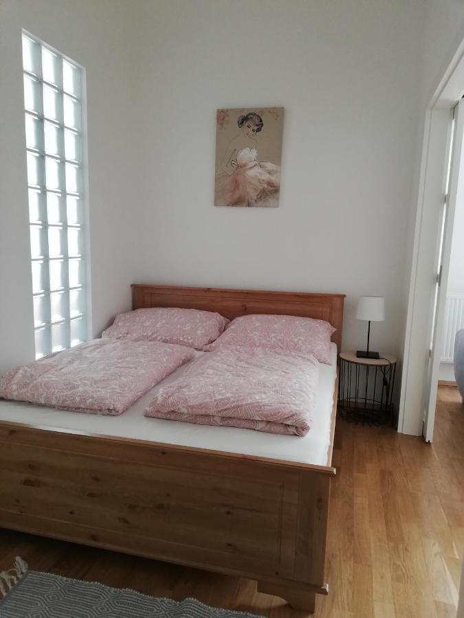 Gold 2 Apartman Шопрон Экстерьер фото